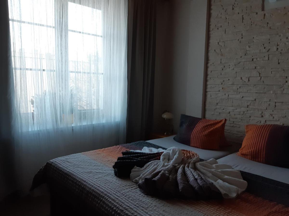 Lázně Bohdaneč Pension Art מראה חיצוני תמונה